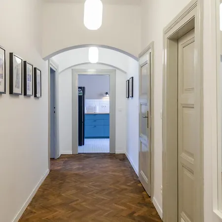 Vintage Charm,3 Bedrooms,old Town