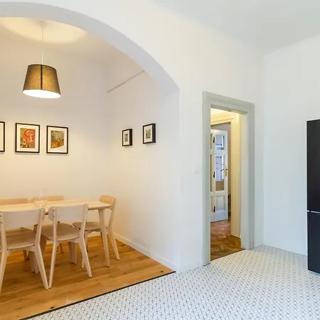 아파트 Vintage Charm,3 Bedrooms,old Town *