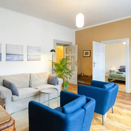 Vintage Charm-3 Bedrooms-old Town Appartement Cracovie